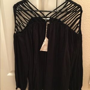 🆕 Black women’s blouse Large